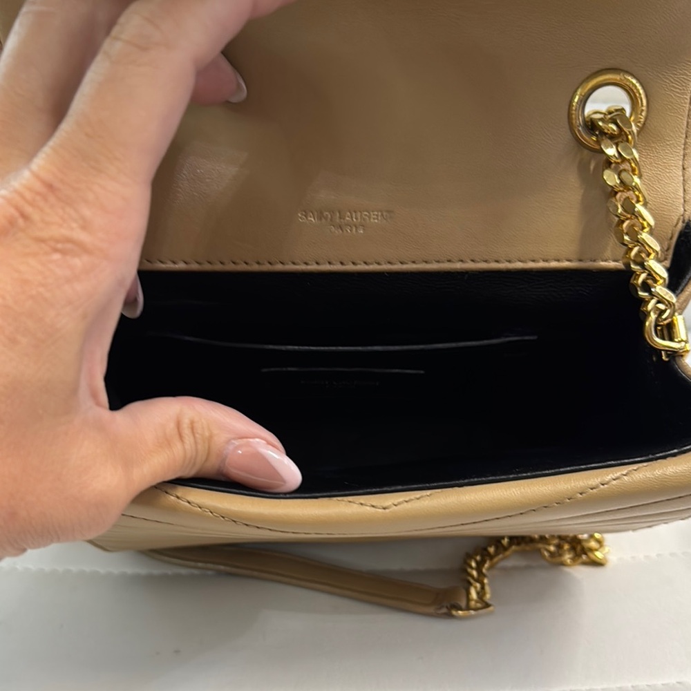Saint Laurent Beige Quilted Crossbody Bag - Picture 4 of 8